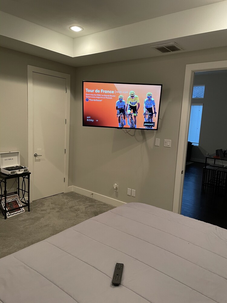 Luxury Townhome ! King Suite Downtown Houston Vrbo