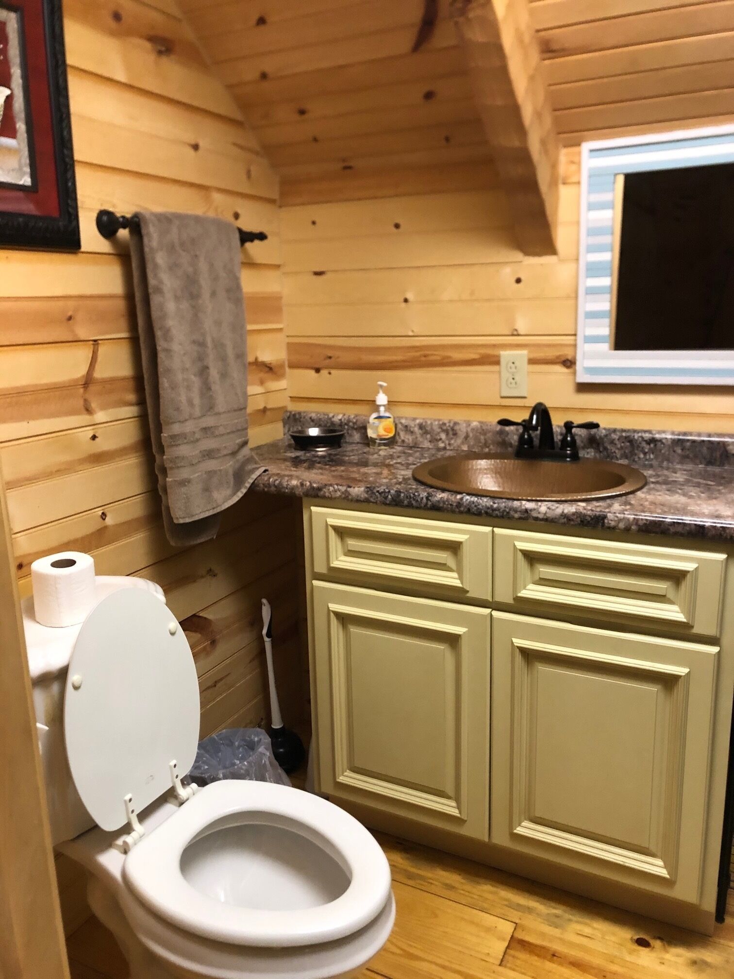 Timberwolf--Beautiful cabin near Big South Fork in Caryville, United States