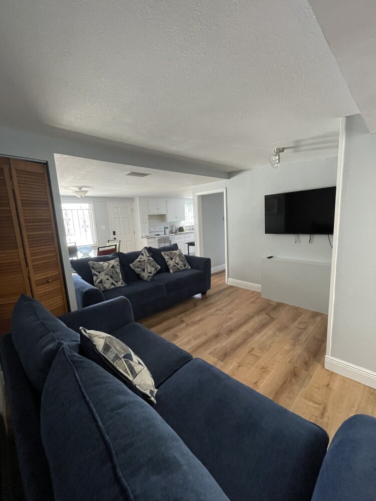 Few blocks from Raymond James Stadium