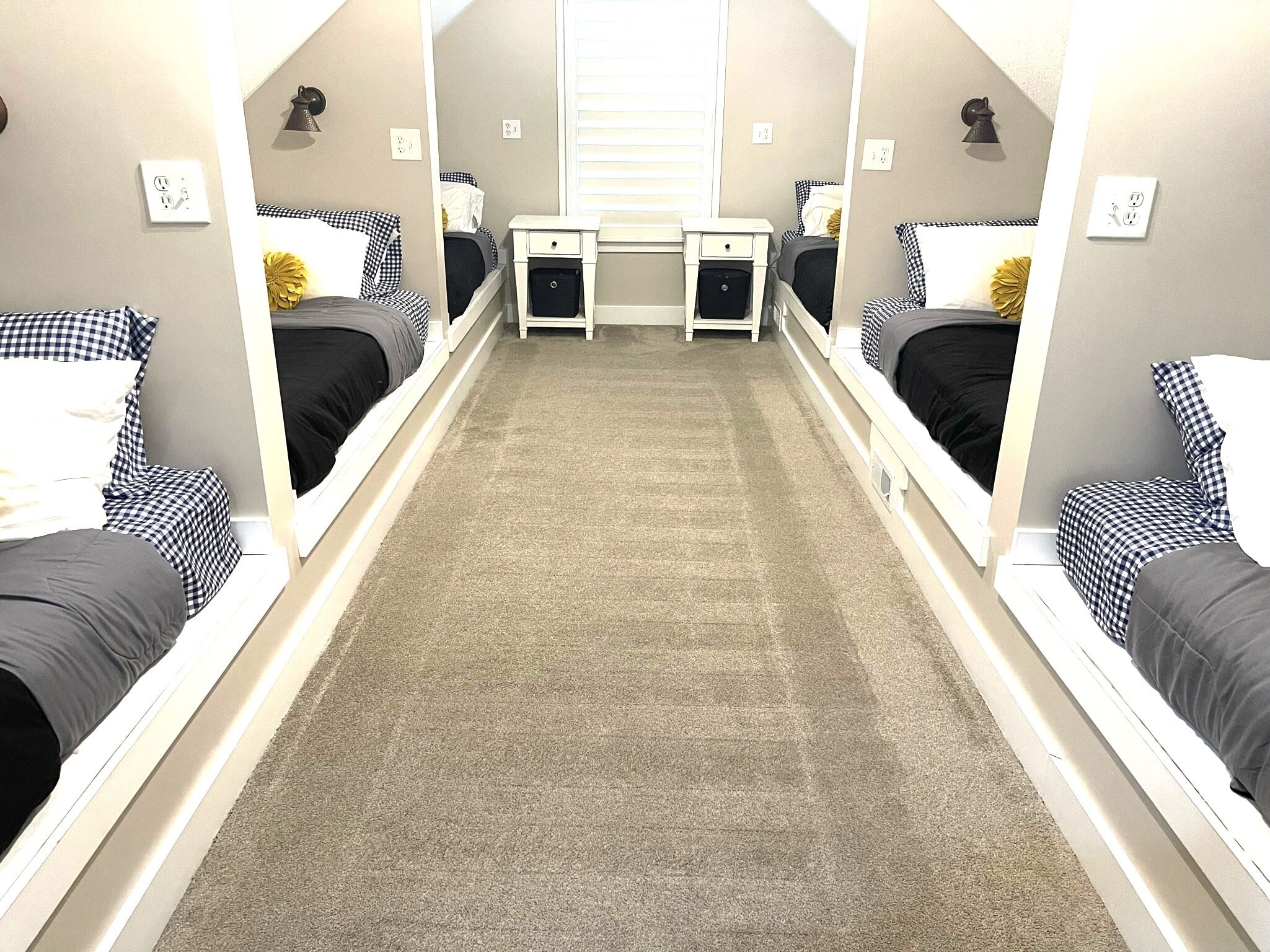 Lake Manitou Cottage - Sleeps 10 in Warsaw, United States
