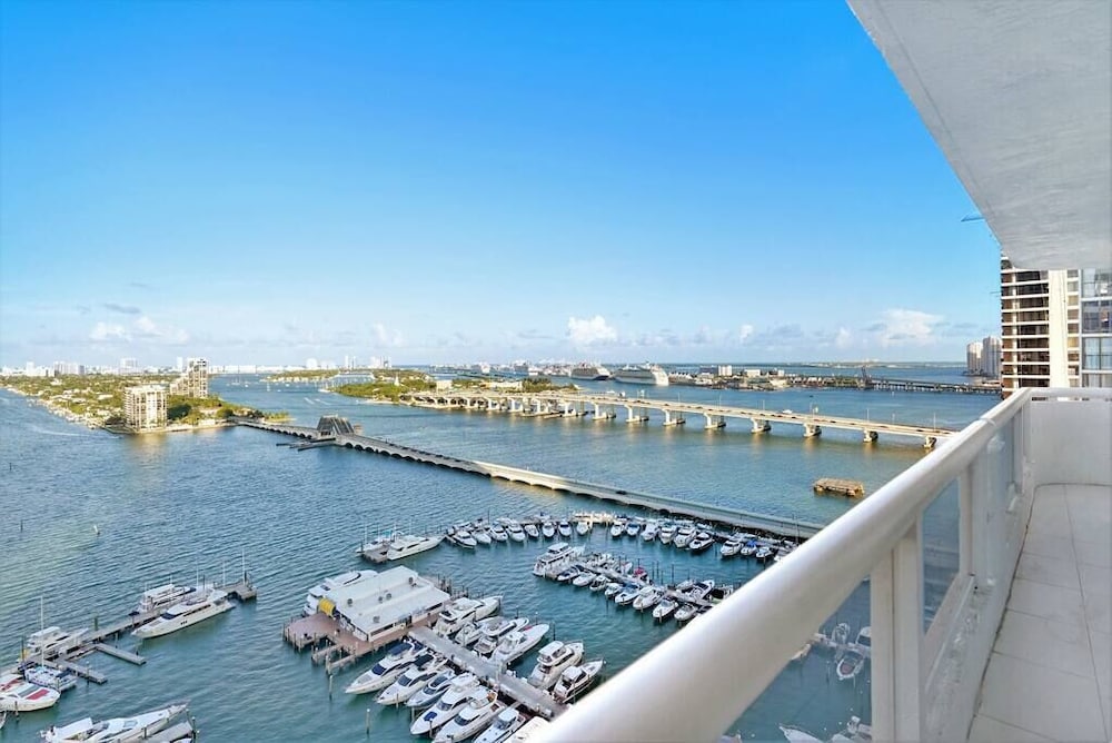 Seas The Day! (2 bedroom condo)