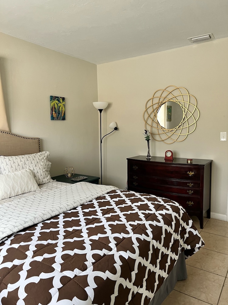 Beautiful Miami Villa near Hard Rock Stadium