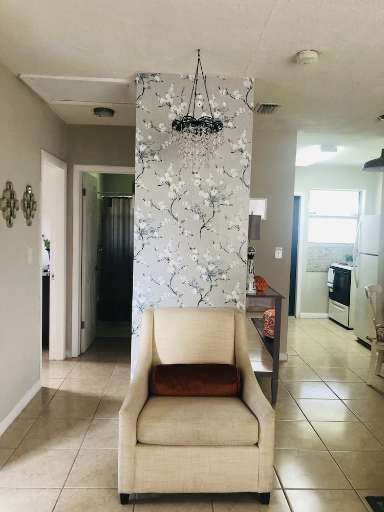 Beautiful Miami Villa near Hard Rock Stadium