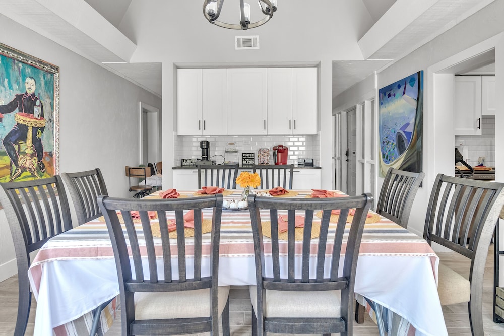 BRAND NEW Remodeled Home Close to EVERYTHING!!!