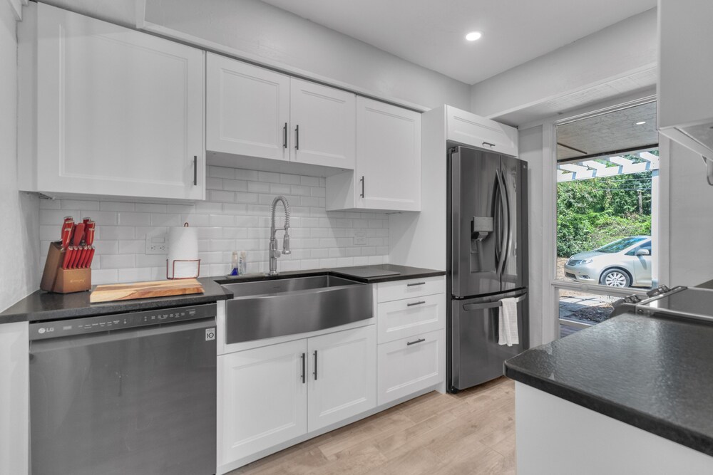 BRAND NEW Remodeled Home Close to EVERYTHING!!!