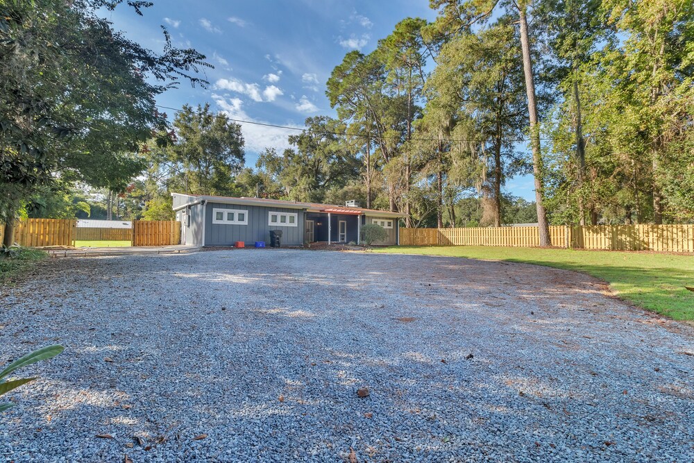 BRAND NEW Remodeled Home Close to EVERYTHING!!!