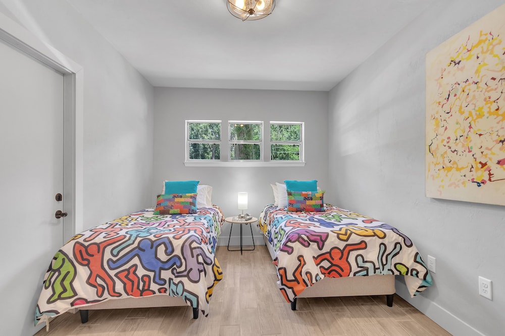 BRAND NEW Remodeled Home Close to EVERYTHING!!!