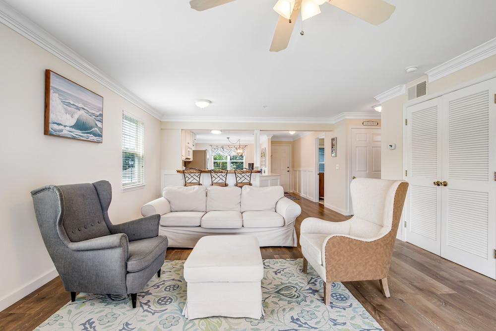 Bethany Bay Dog-Friendly Getaway w/ Free WiFi, Shared Pool, & Sports Courts