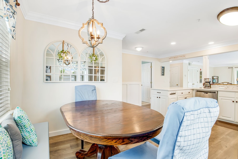 Bethany Bay Dog-Friendly Getaway w/ Free WiFi, Shared Pool, & Sports Courts