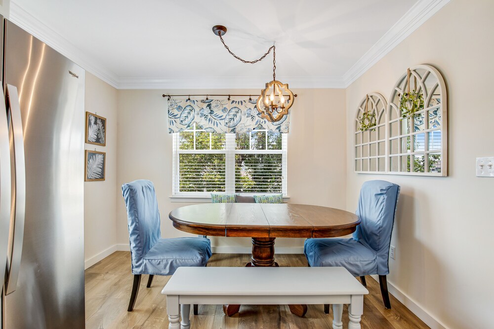 Bethany Bay Dog-Friendly Getaway w/ Free WiFi, Shared Pool, & Sports Courts