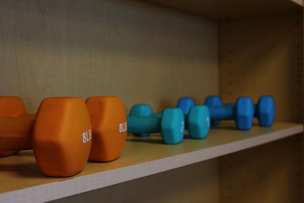 Dream Getaway! Unit w/Kitchen, Beach, Pool, Parking, Near Boardwalk