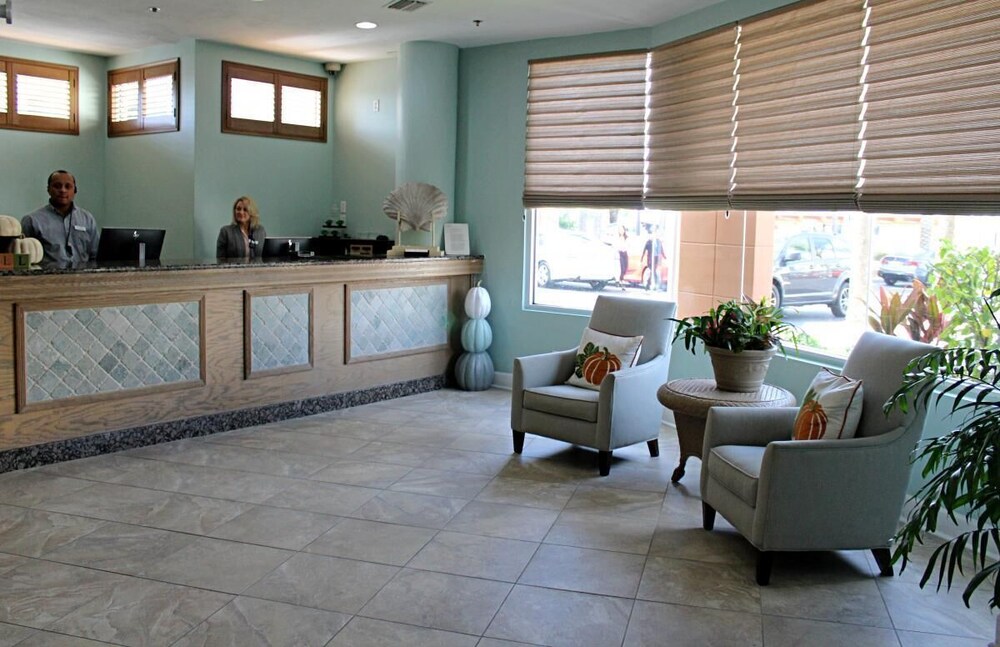 Dream Getaway! Unit w/Kitchen, Beach, Pool, Parking, Near Boardwalk