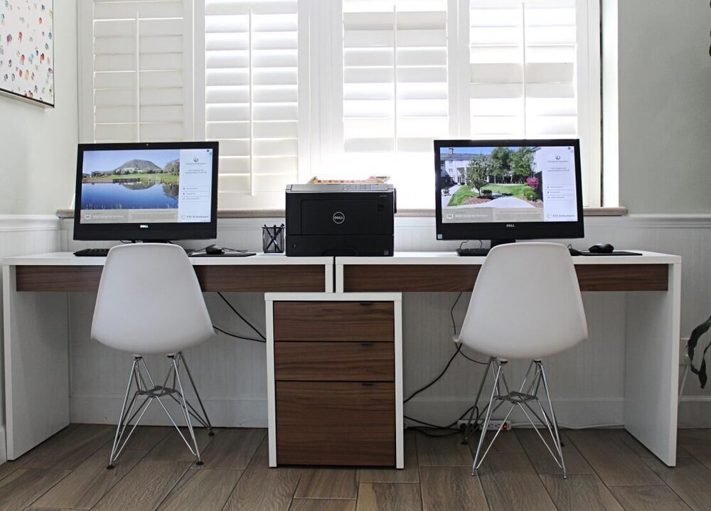 Dream Getaway! Unit w/Kitchen, Beach, Pool, Parking, Near Boardwalk