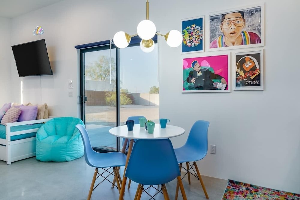 ❤Retro 90s Vibe+Firepit+Hammocks❤