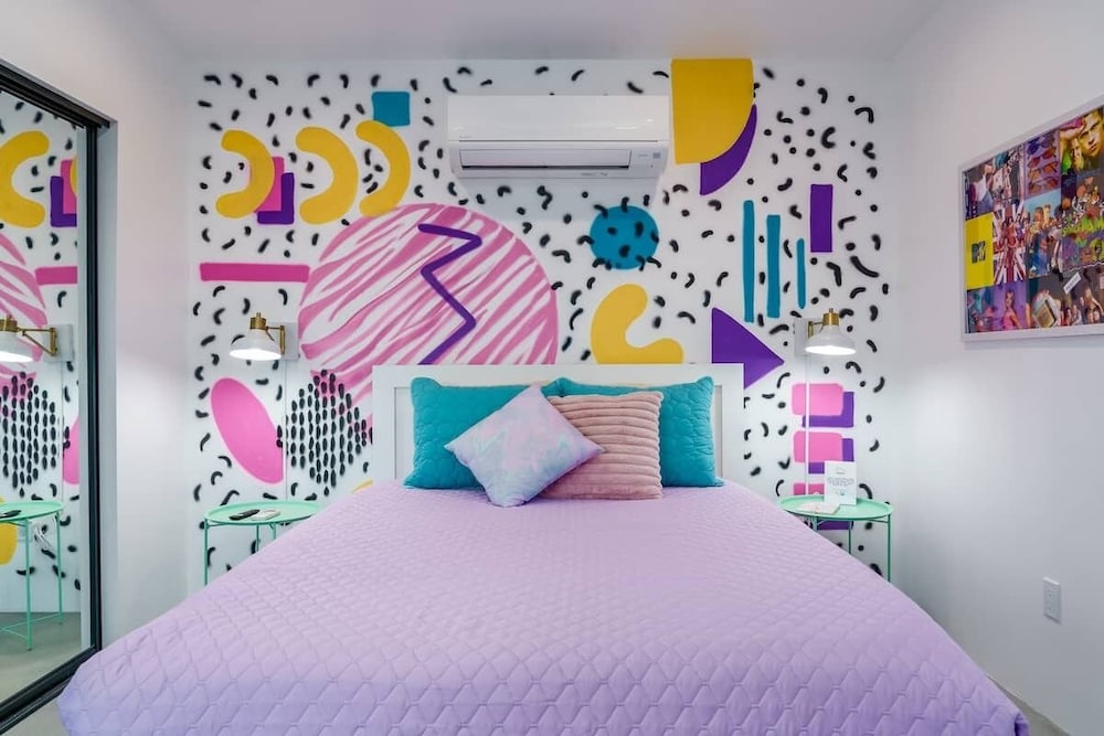 ❤Retro 90s Vibe+Firepit+Hammocks❤