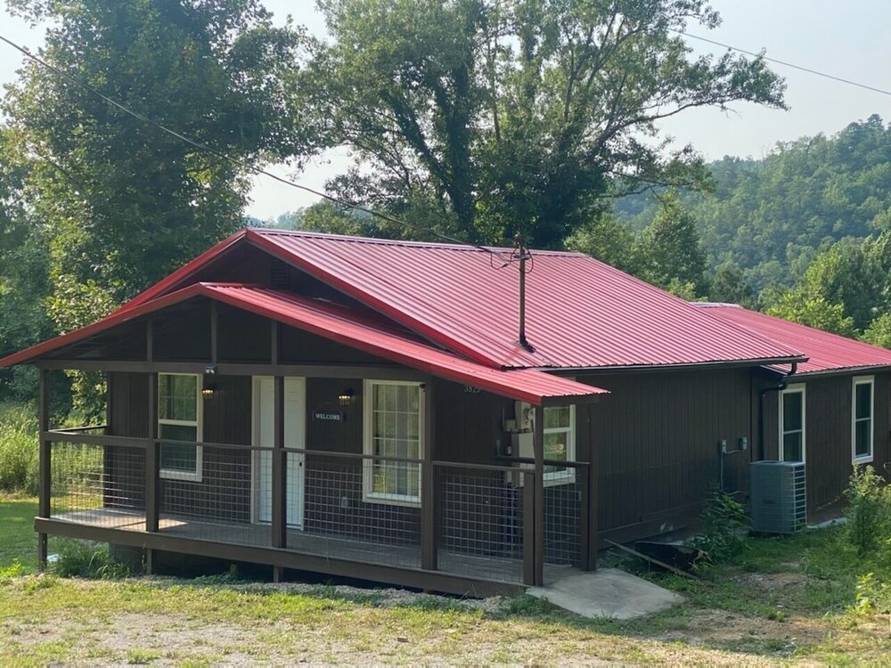 Gatlinburg's Cozy Cabin