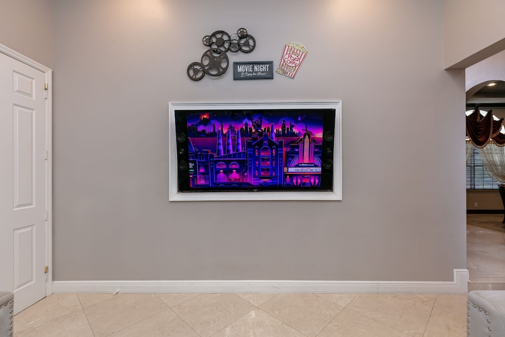 Stunning Contemporary Mansion in Plantation Acres Community