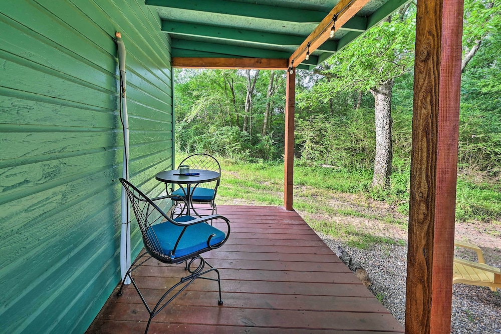 ‘Eagle Nest’ - Eagletown Studio w/ Fire Pit!