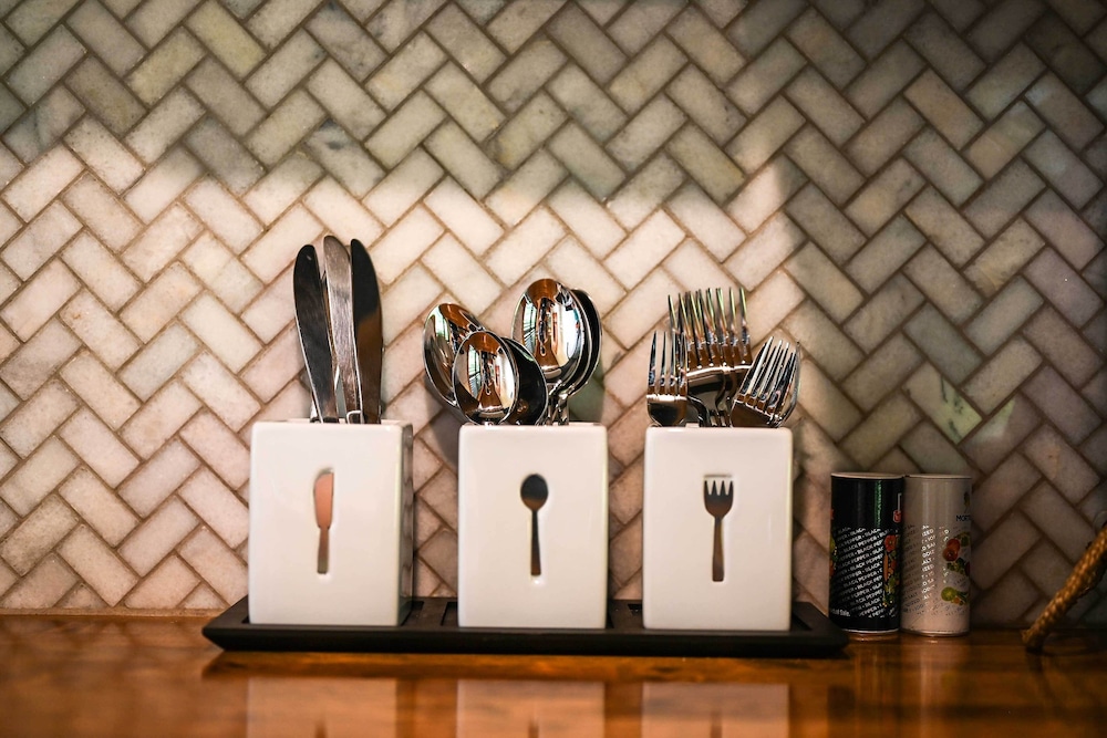 ‘Eagle Nest’ - Eagletown Studio w/ Fire Pit!