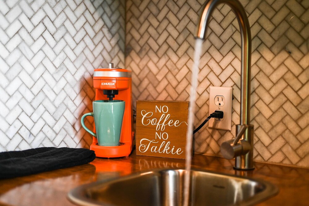 ‘Eagle Nest’ - Eagletown Studio w/ Fire Pit!