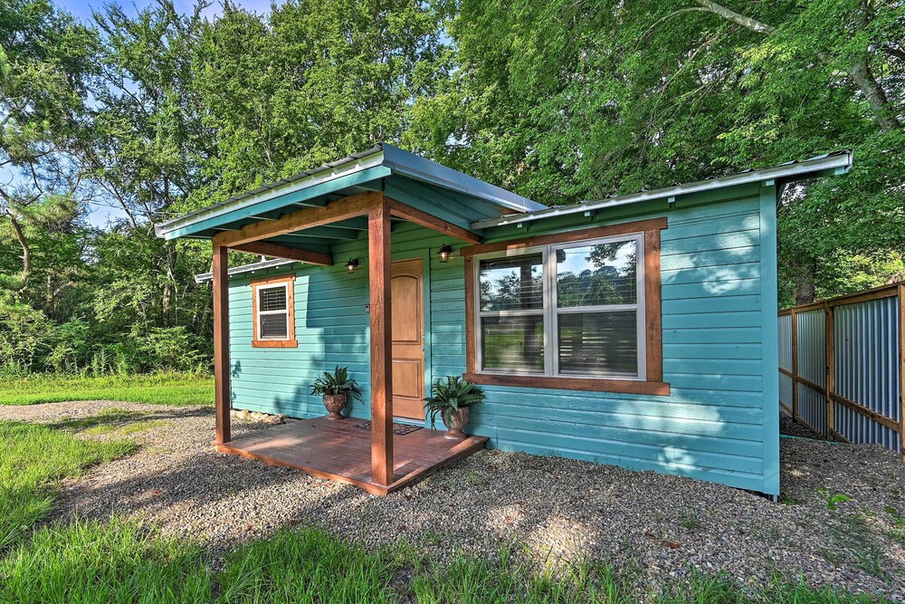 ‘Eagle Nest’ - Eagletown Studio w/ Fire Pit!