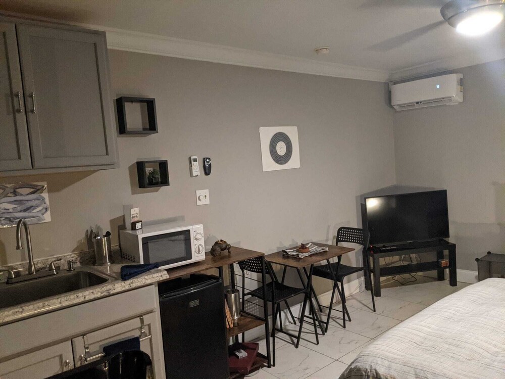 Quaint Studio in Fort Lauderdale near Airport