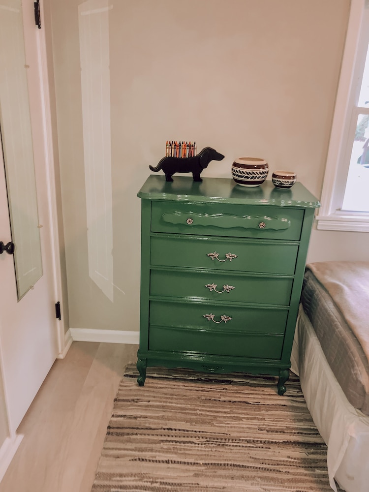 LOCATED IN TOWN CLOSE TO EVERYTHING Caseville Vrbo