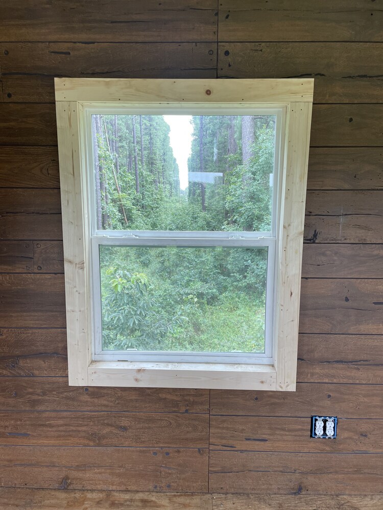 Hollering Pines Retreat Nestled along the Mark Twain National Forest