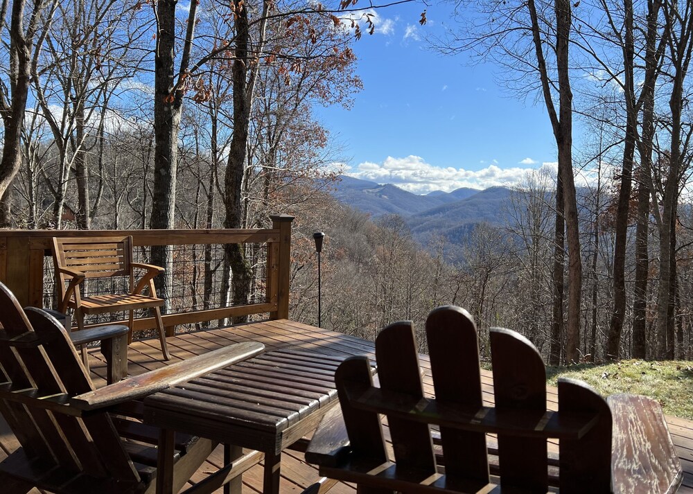 Perfect spring break getaway-Close to Cherokee, Bryson City, Waynesville, & more