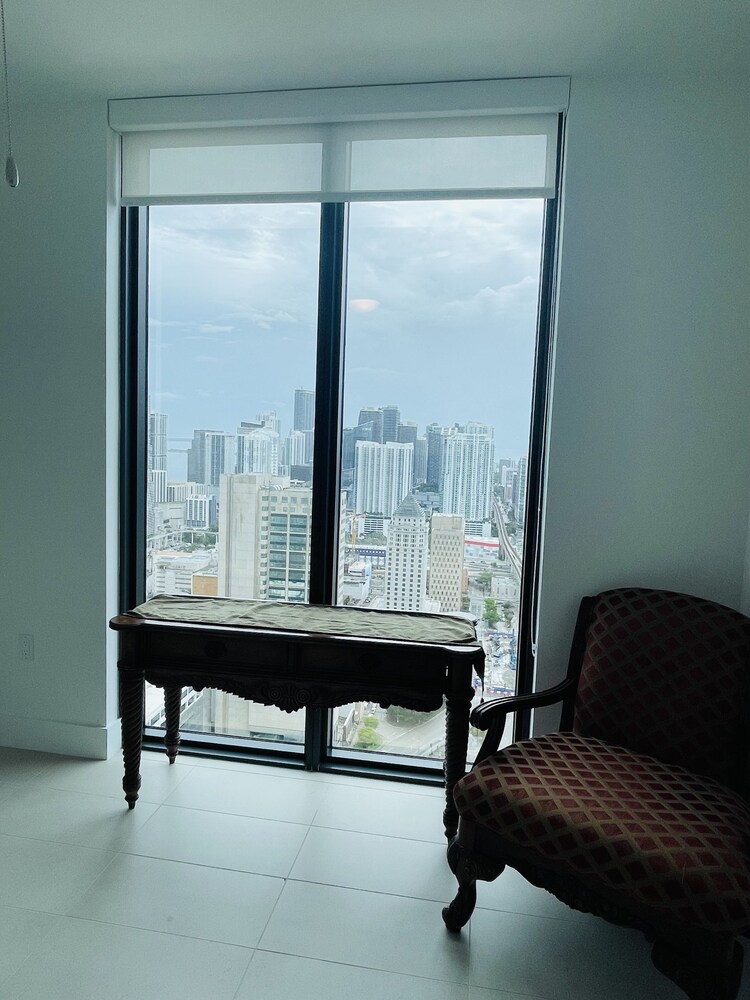 Entire luxury  home on the 44th floor amazing views in downtown Miami 