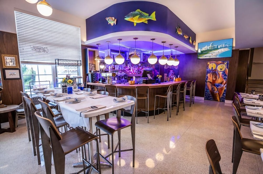 Great Amenities, Stylish Unit, Pool, Beach Access, Restaurant, On-Site Bar