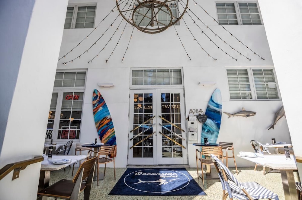 Dreamy Beach Escape w/Stylish 3 Chic Units, Walk to Beach, Dining, Shops