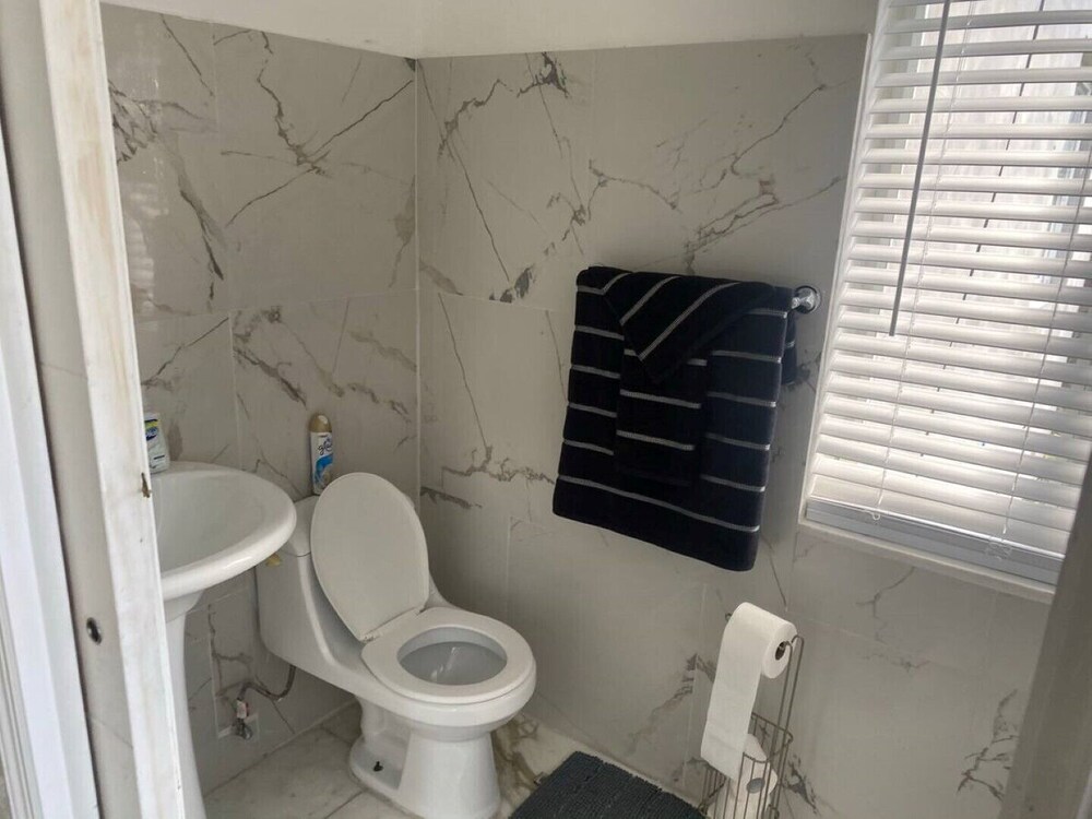 Luxury 4 bedroom 2 1/2 bath