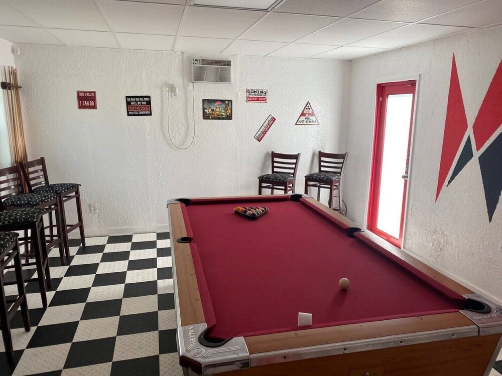 Luxury 4 bedroom 2 1/2 bath