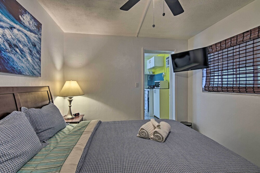 NEW! Studio for Couples - Walk to Brickell Avenue!