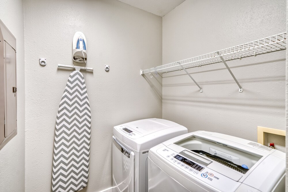 Poolside 30A Seacrest Beach Rental 'Isle Be Back' + Mins to Beach