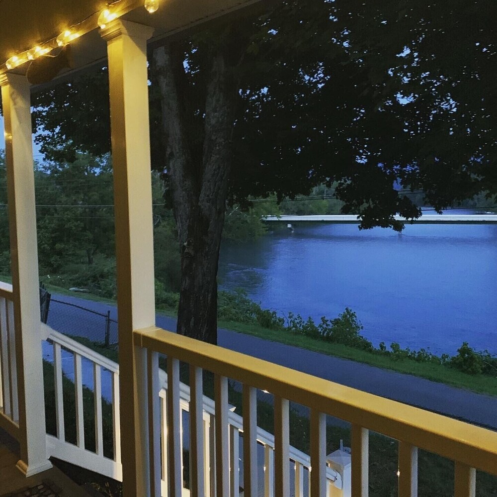 South Holston River Cottage