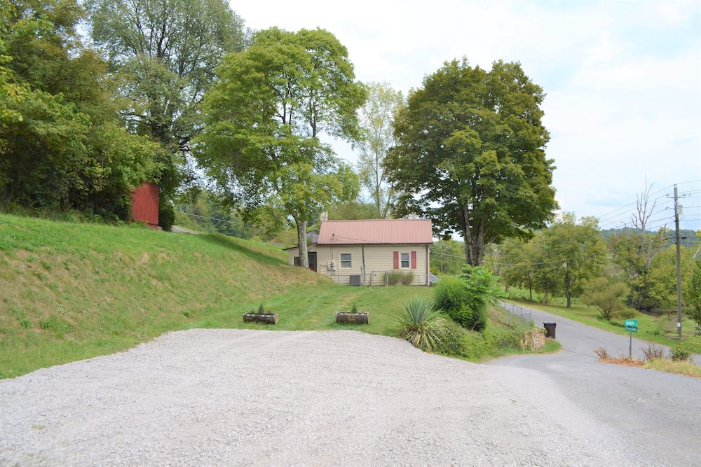 South Holston River Cottage