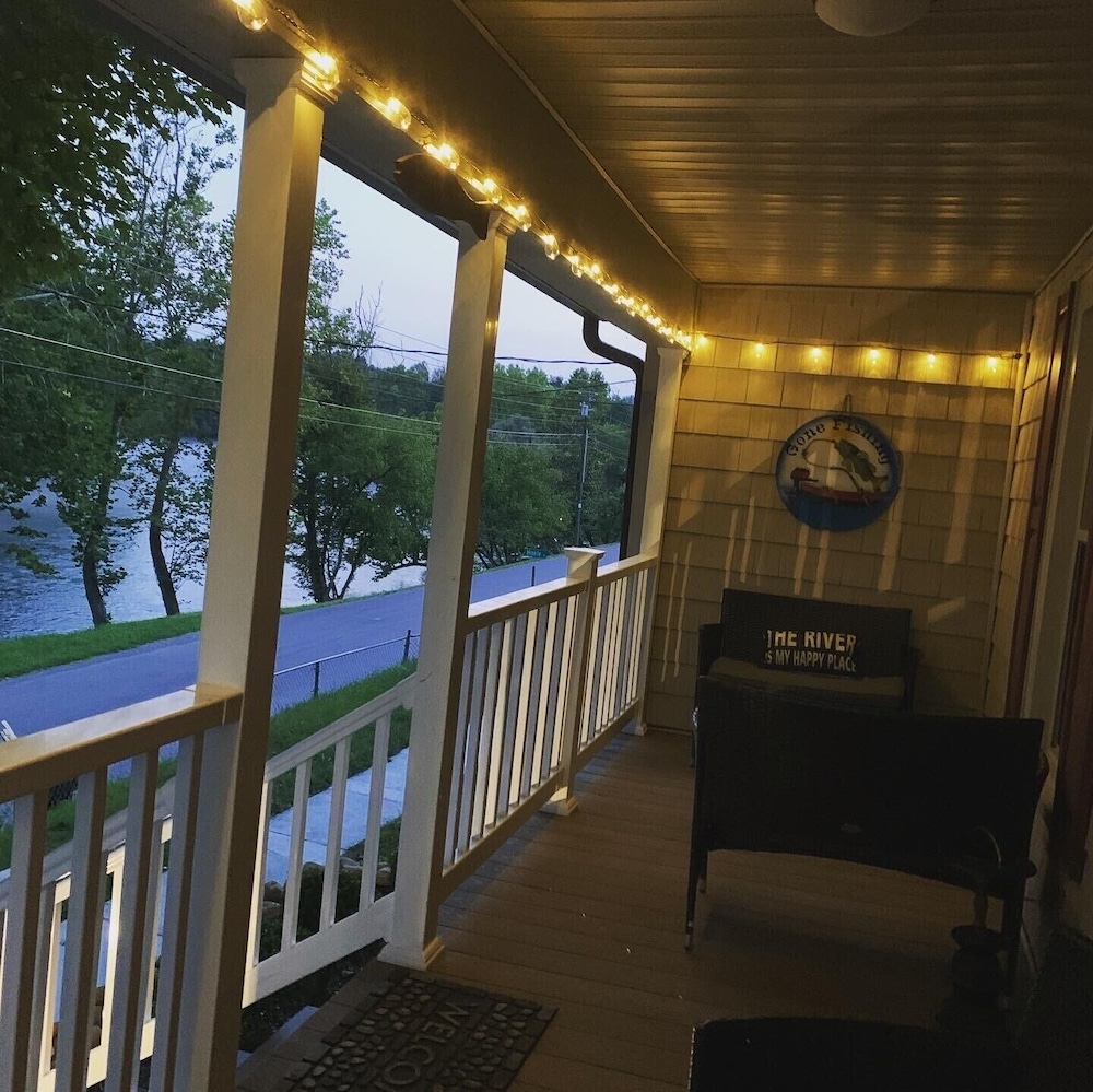 South Holston River Cottage