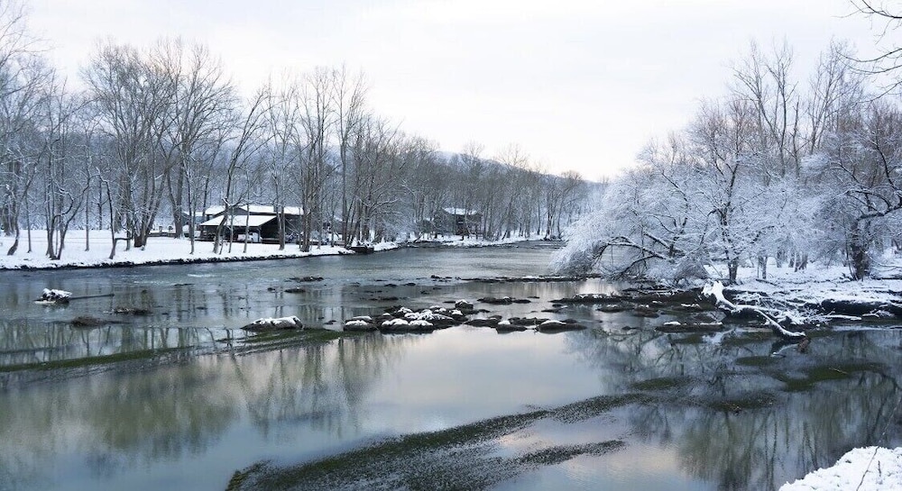 South Holston River Cottage