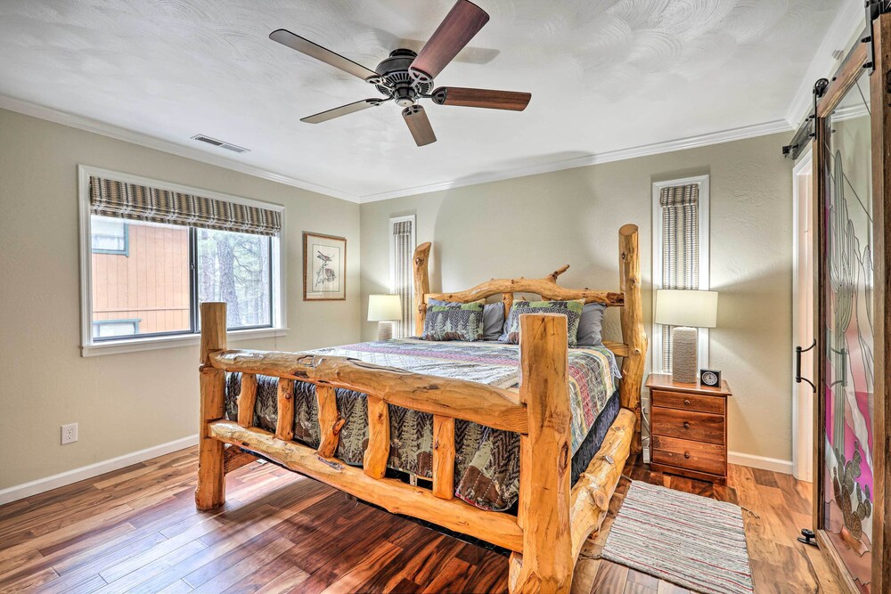 PetFriendly Munds Park Cabin w/ Hot Tub & Patio Munds Park Vrbo