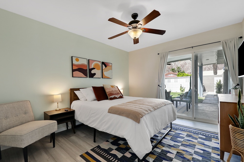 3 bedroom pool home in La Quinta Cove Quiet. mountain views 208LQ 31