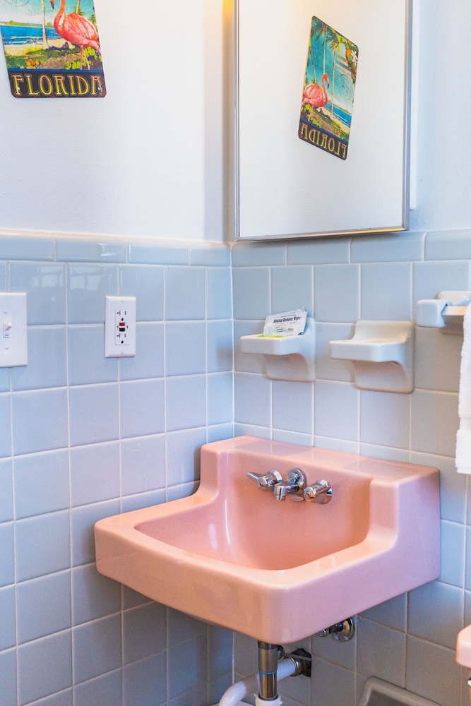 Sea Jay Motel & Marina