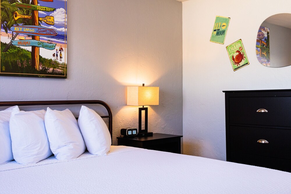 Sea Jay Motel & Marina