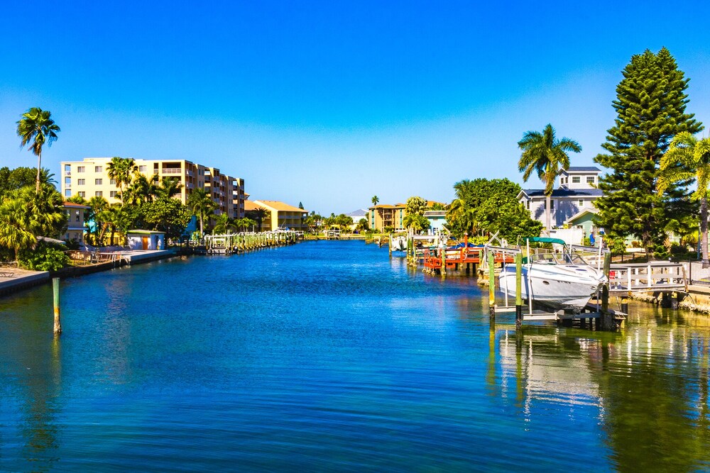 Sea Jay Motel & Marina