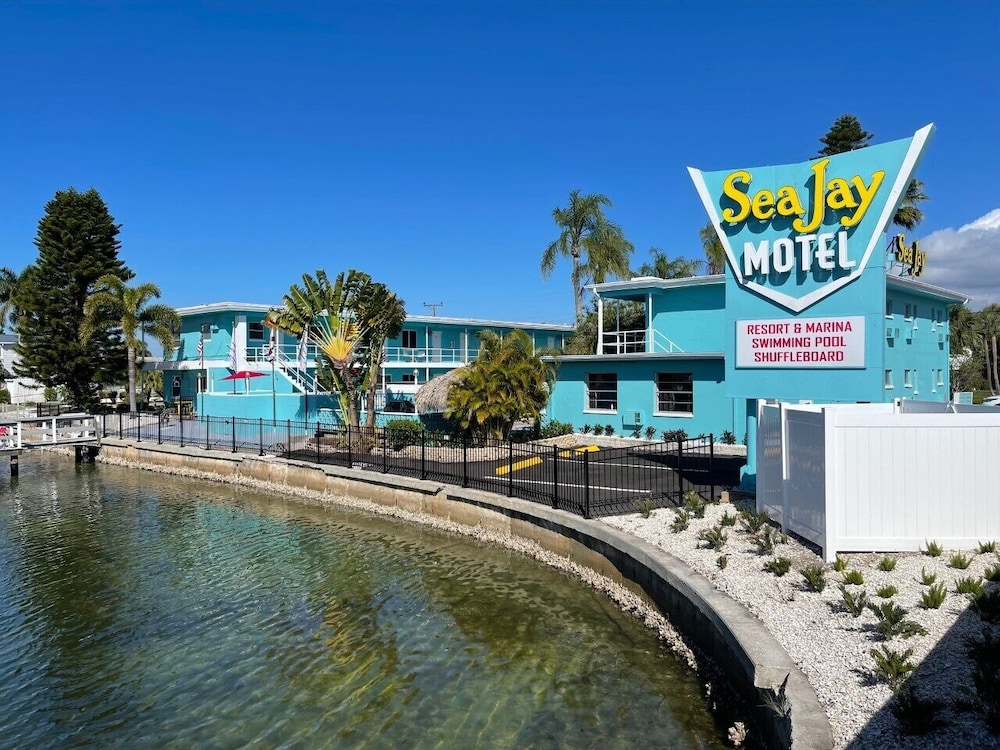 Sea Jay Motel & Marina