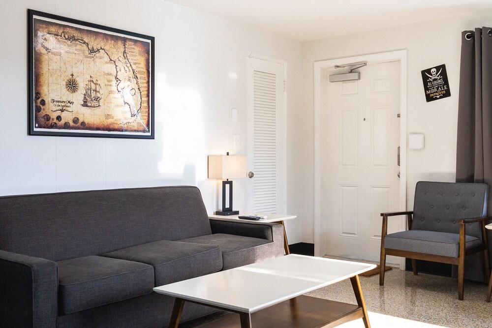 Sea Jay Motel & Marina