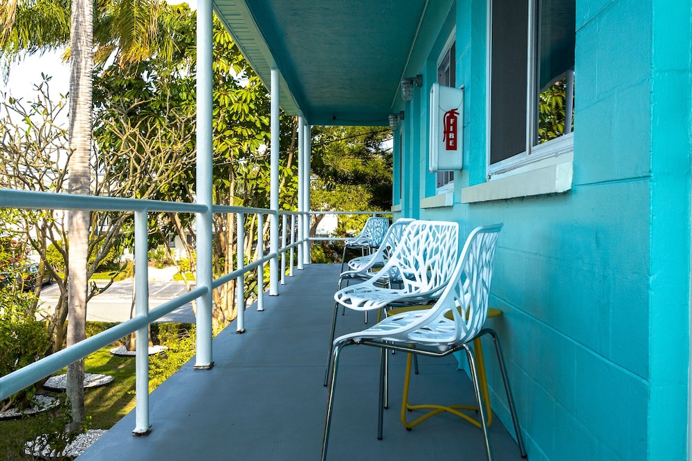 Sea Jay Motel & Marina