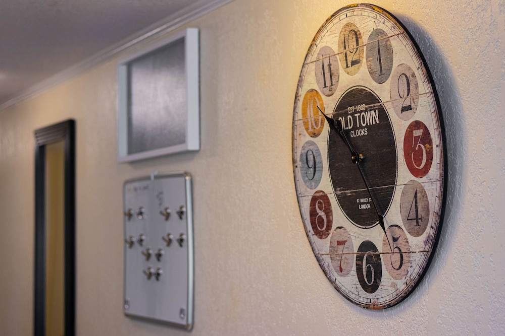 Waterfront condo with sunset views of Tampa Bay.