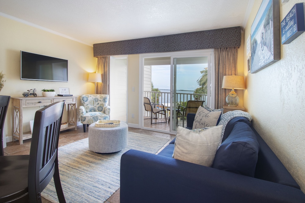 Waterfront condo with sunset views of Tampa Bay.